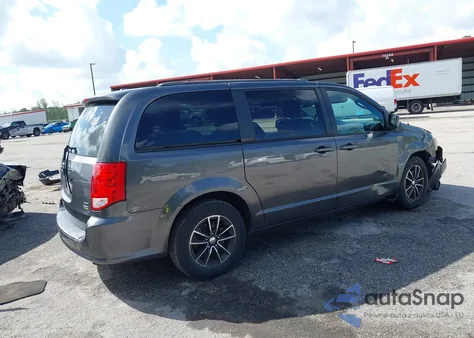 2018 Dodge Grand Caravan Gt z USA, uszkodzony, nr VIN 2C4RDGEG6JR324328